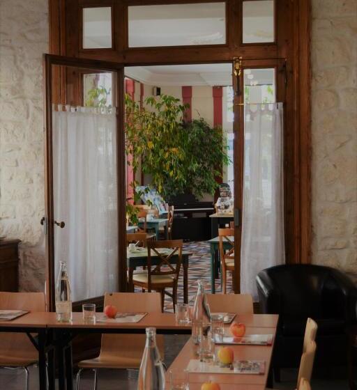 Logis Hotel Majestic Chatelaillon Plage   La Rochelle