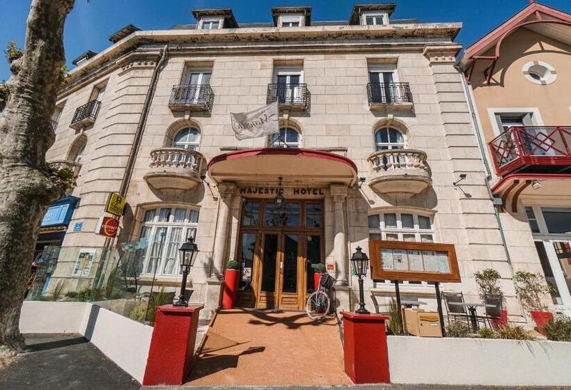 Logis Hotel Majestic Chatelaillon Plage   La Rochelle