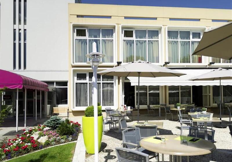 בית מלון כפרי Mercure Annemasse Porte De Geneve