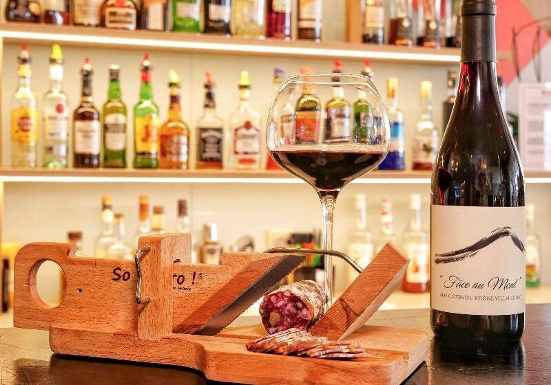 בית מלון כפרי Mercure Annemasse Porte De Geneve