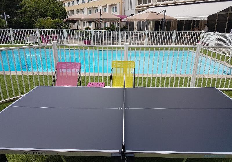 בית מלון כפרי Mercure Annemasse Porte De Geneve