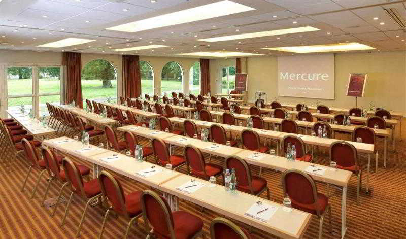 فندق Demeures De Campagne Parc Du Coudray – Mercure