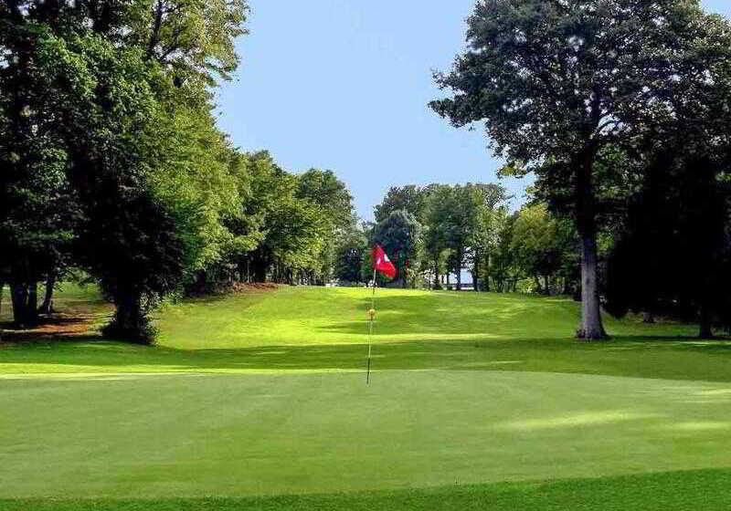 فندق Demeures De Campagne Parc Du Coudray – Mercure