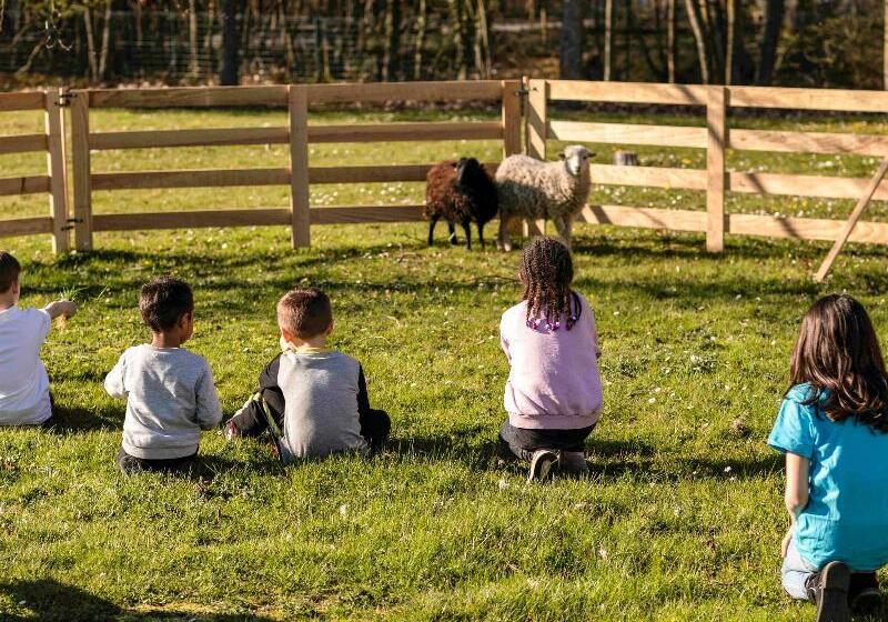 فندق Demeures De Campagne Parc Du Coudray – Mercure