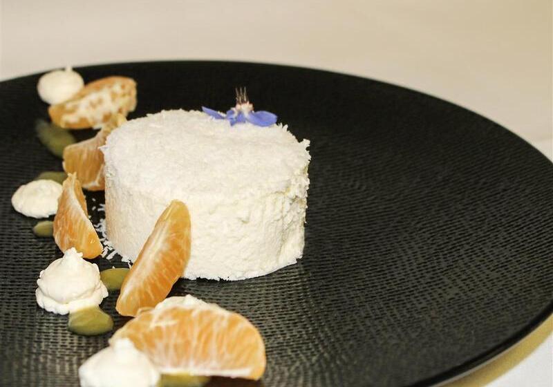 فندق Demeures De Campagne Parc Du Coudray – Mercure