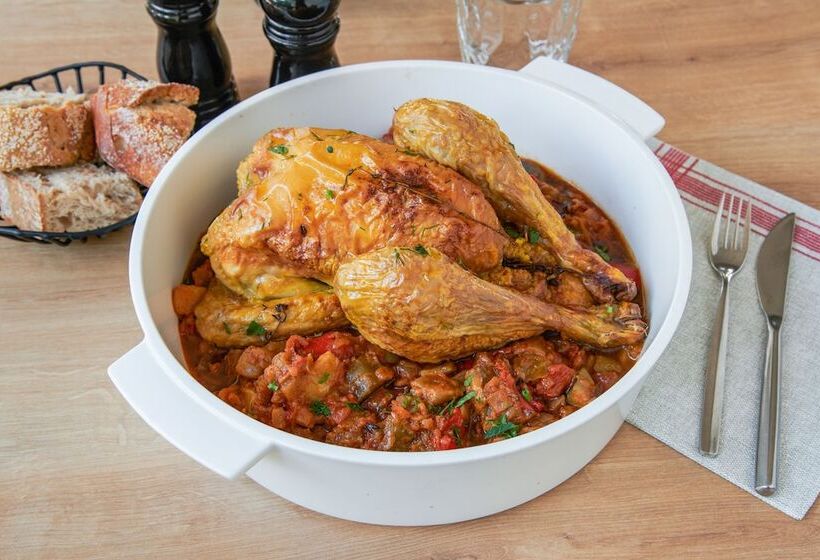 فندق Demeures De Campagne Parc Du Coudray – Mercure