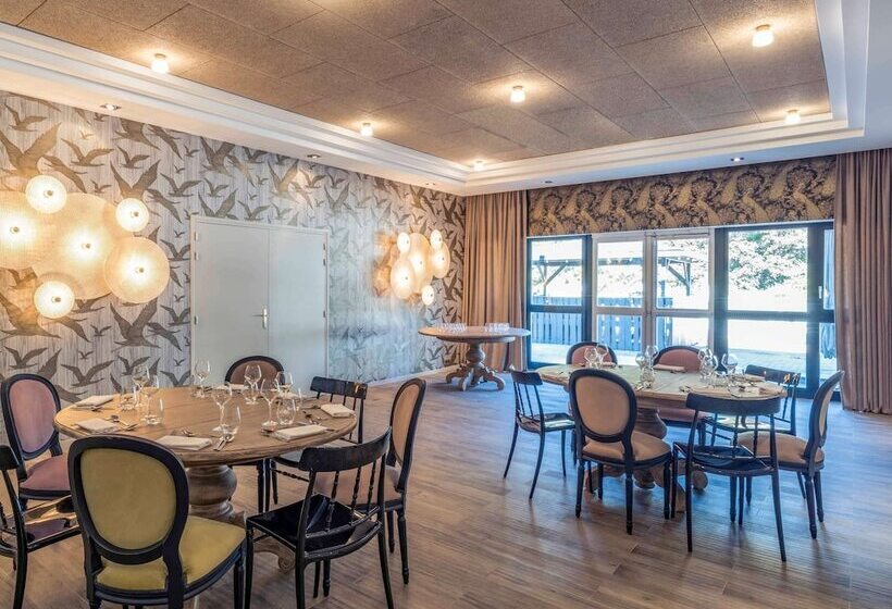 فندق Demeures De Campagne Parc Du Coudray – Mercure