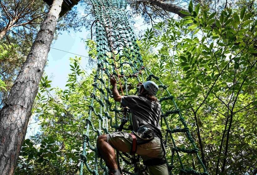 فندق Demeures De Campagne Parc Du Coudray – Mercure