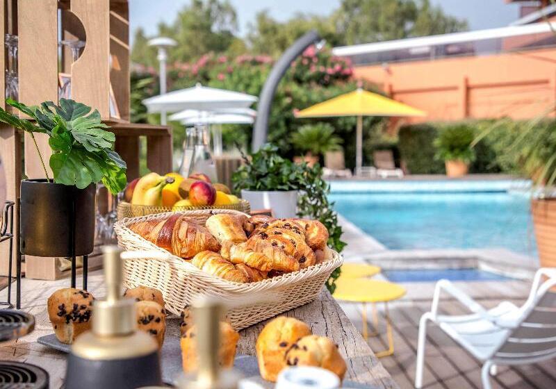 ホテル Mercure Hyères Centre Côte D Azur