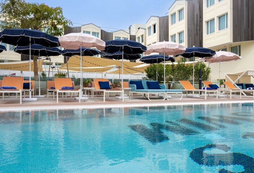 هتل Mercure La Rochelle Vieux Port