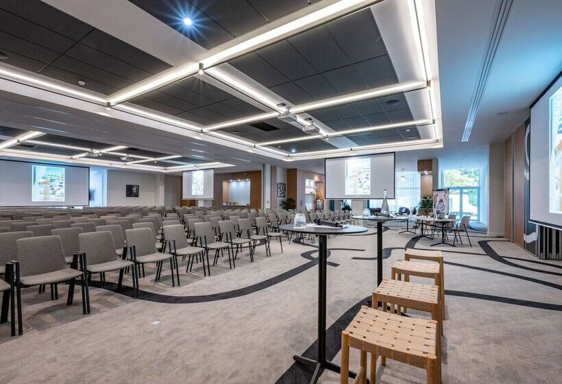 هتل Mercure La Rochelle Vieux Port