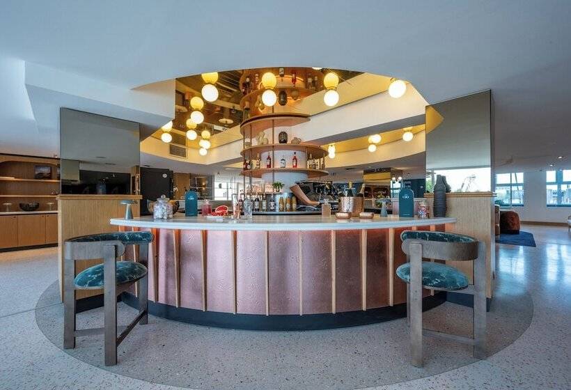 هتل Mercure La Rochelle Vieux Port