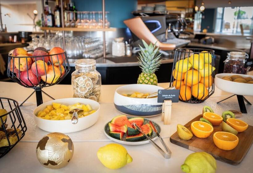 هتل Mercure La Rochelle Vieux Port