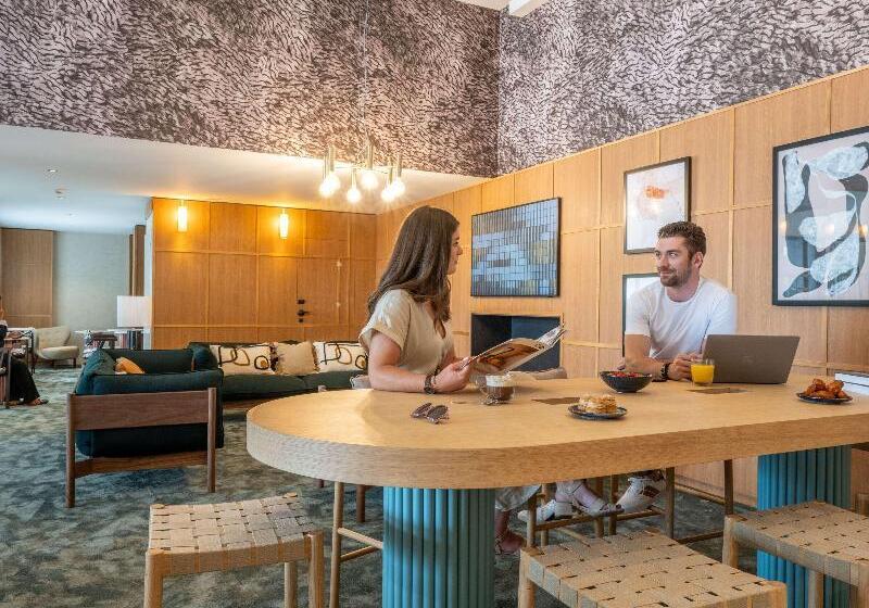 هتل Mercure La Rochelle Vieux Port