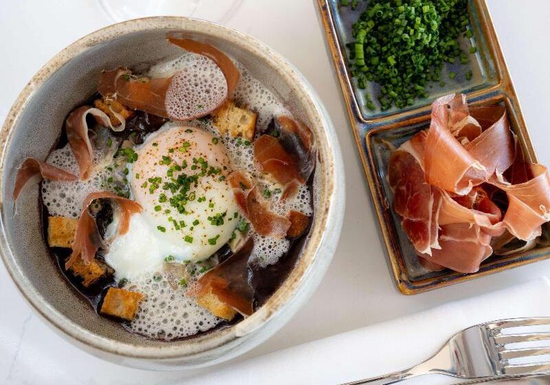 هتل Mercure La Rochelle Vieux Port