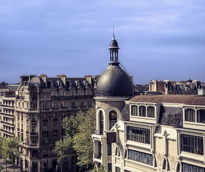ホテル Mercure Paris Arc De Triomphe Etoile