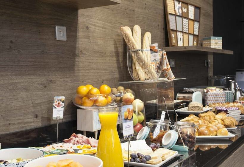 Отель Mercure Paris Val De Fontenay