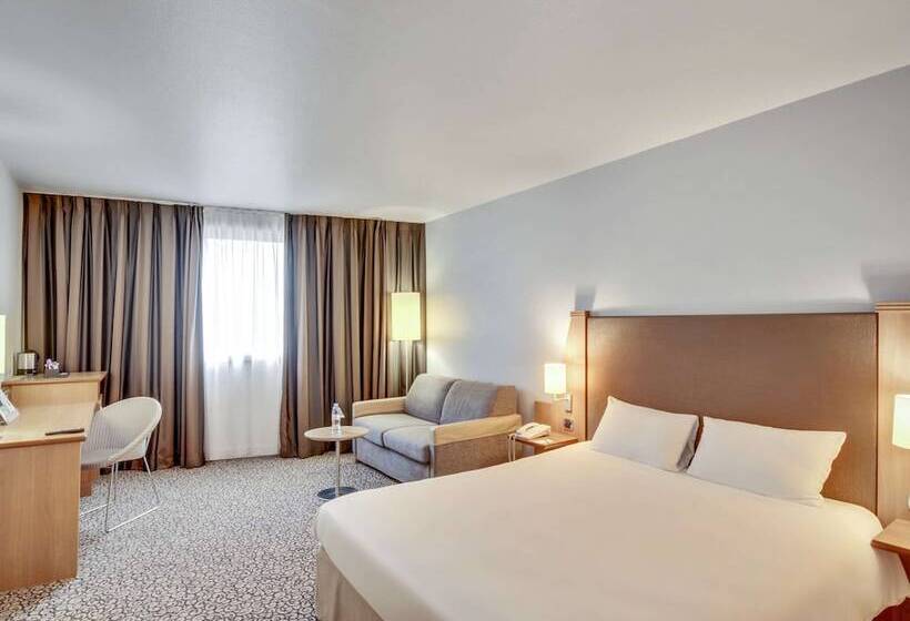 Отель Mercure Paris Val De Fontenay