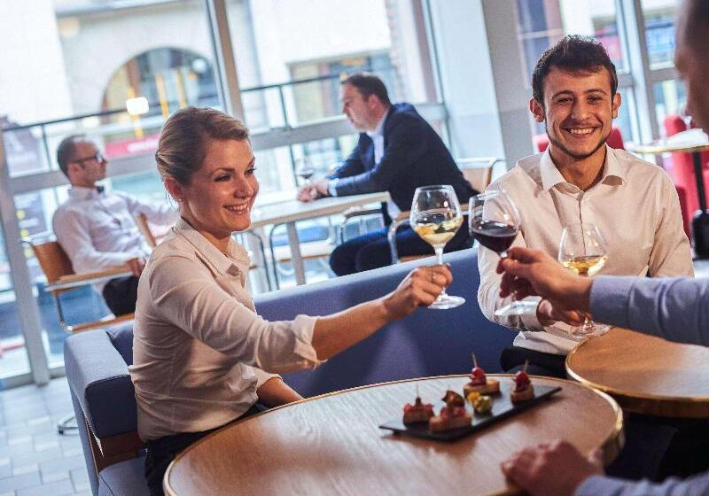 酒店 Mercure Rennes Centre Parlement