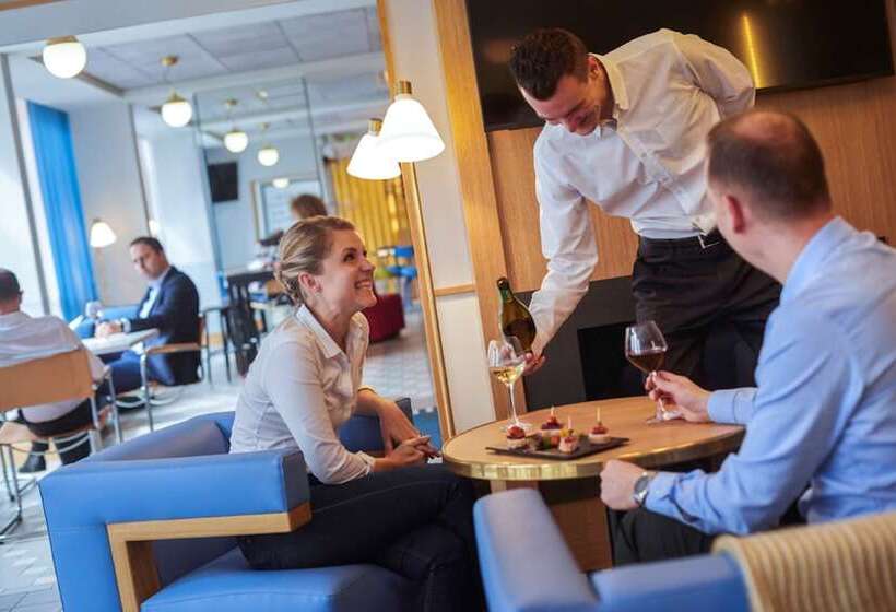 酒店 Mercure Rennes Centre Parlement