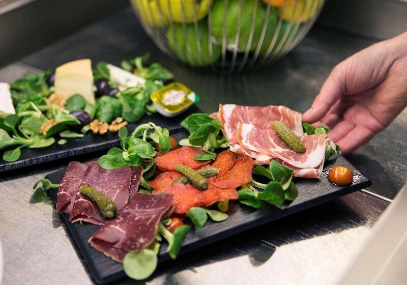 酒店 Mercure Rennes Centre Parlement