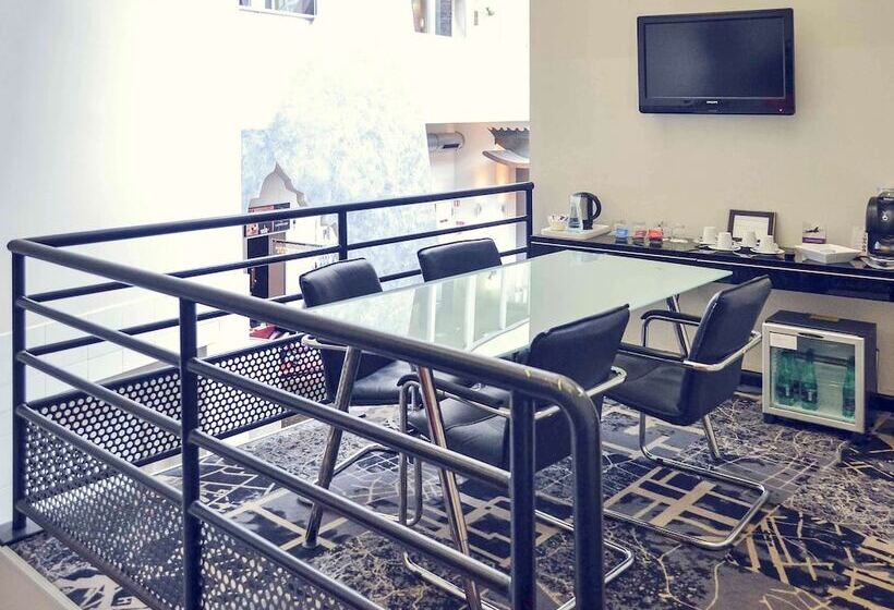 Отель Mercure Strasbourg Centre Gare