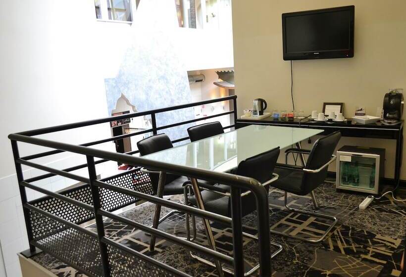 Отель Mercure Strasbourg Centre Gare