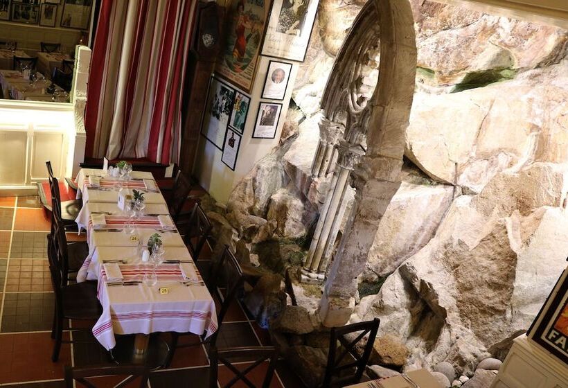 호텔 La Mère Poulard