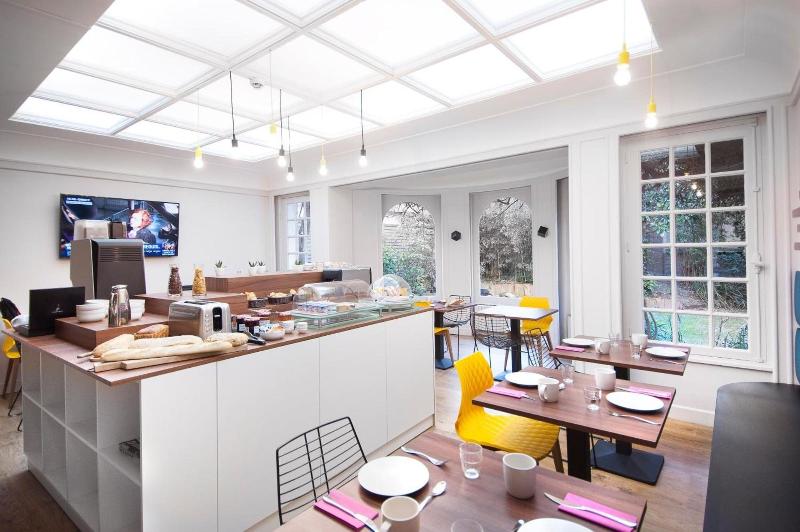 Отель Hôtel Métropole