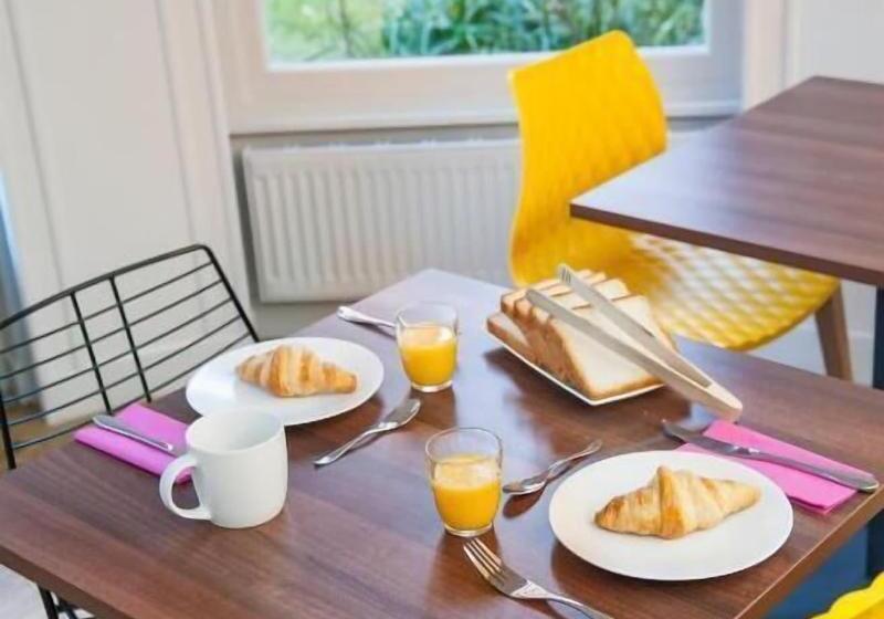 Отель Hôtel Métropole