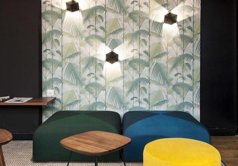 Отель Hôtel Métropole