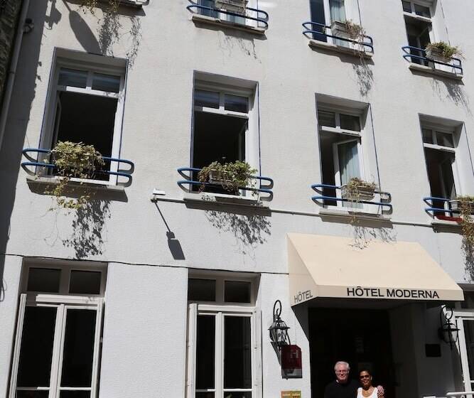 Отель Moderna