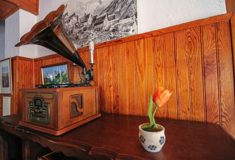 בית מלון כפרי Mont Olan