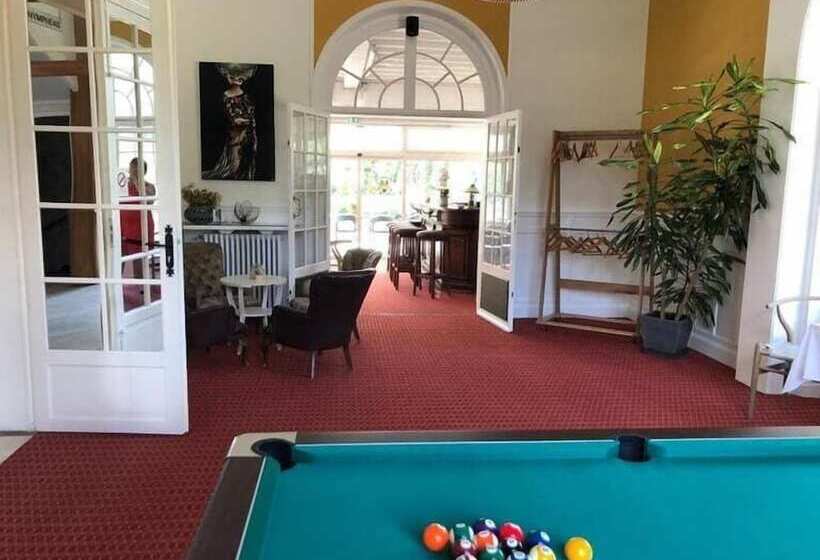 Отель Moulin d'Orgeval