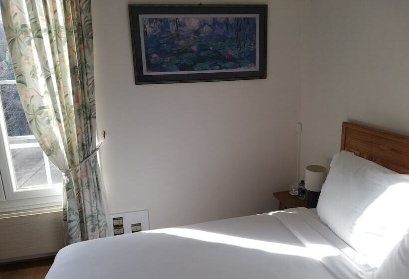 Отель Moulin d'Orgeval