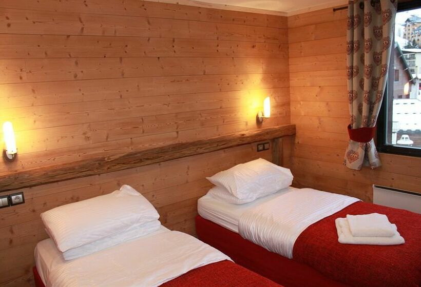 Отель Chalet Des Champions