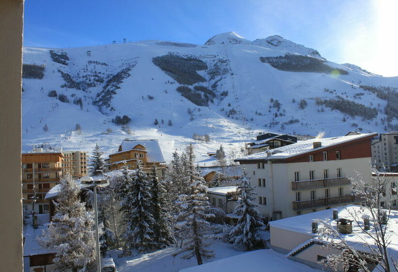 Отель Chalet Des Champions