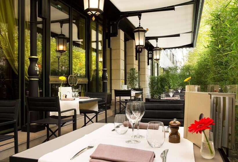 ホテル Hôtel Napoleon Paris