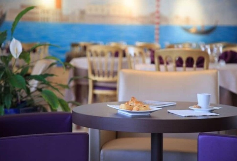 酒店 Novel Restaurant La Mamma