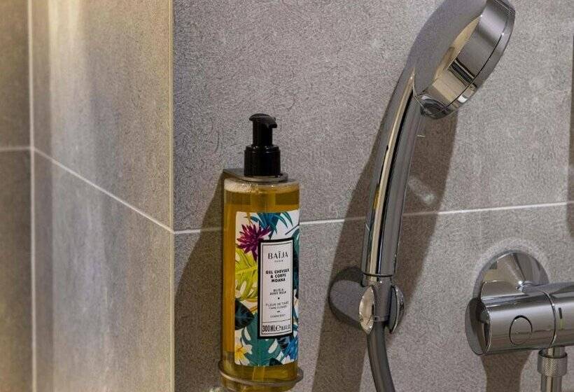 هتل Paris Louis Blanc