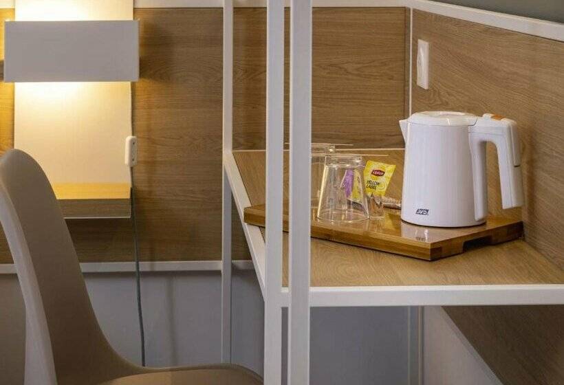 هتل Paris Louis Blanc