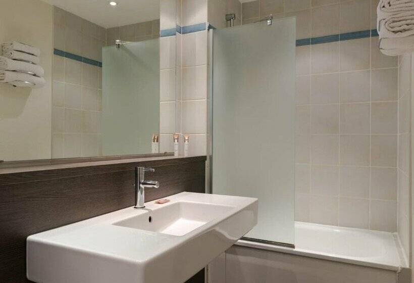 هتل Paris Louis Blanc