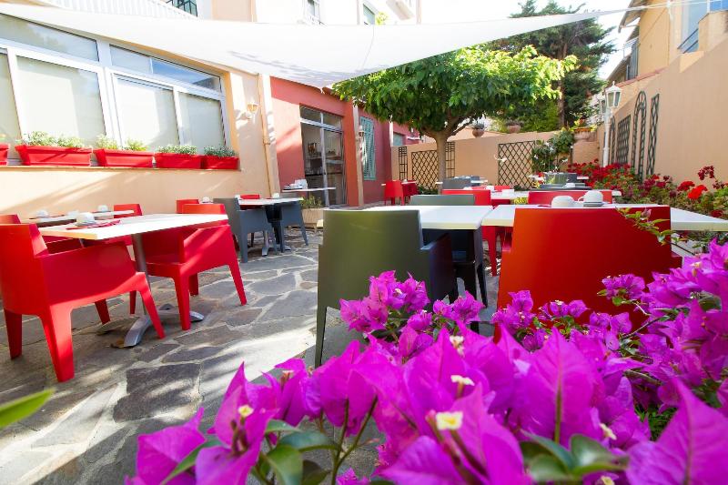 בית מלון כפרי Hôtel Provençal