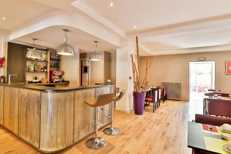 בית מלון כפרי Hôtel Provençal