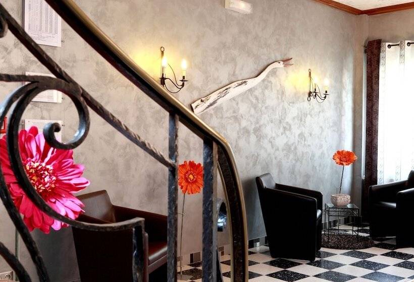 酒店 Hôtel A La Vignette   Colmar Nord