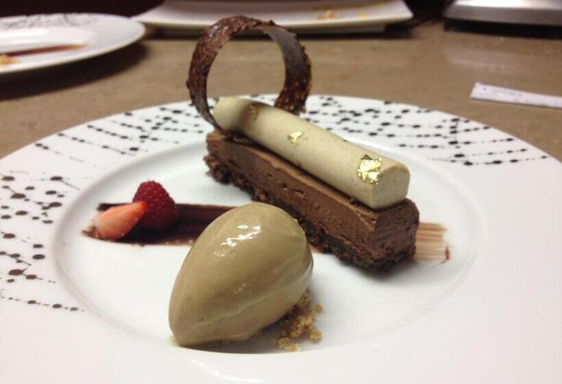 בית מלון כפרי Restaurant Le Dauphin Et Le Spa Du Prieuré