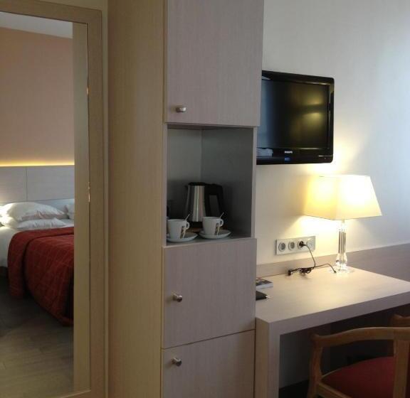 בית מלון כפרי Restaurant Le Dauphin Et Le Spa Du Prieuré