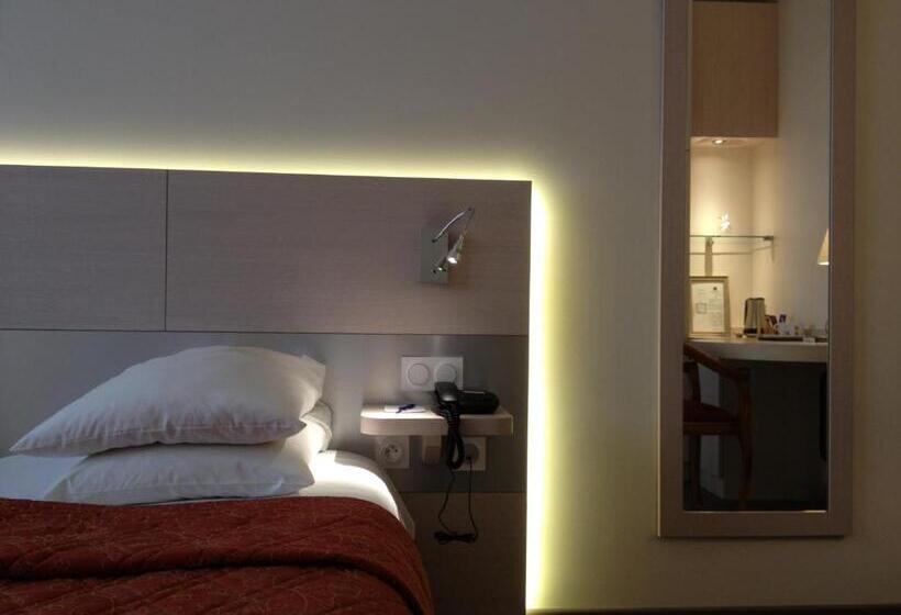 בית מלון כפרי Restaurant Le Dauphin Et Le Spa Du Prieuré