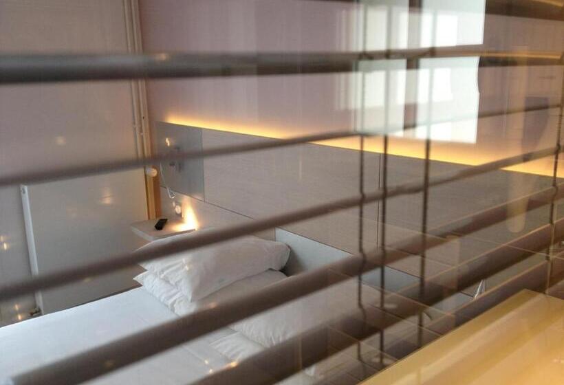 בית מלון כפרי Restaurant Le Dauphin Et Le Spa Du Prieuré