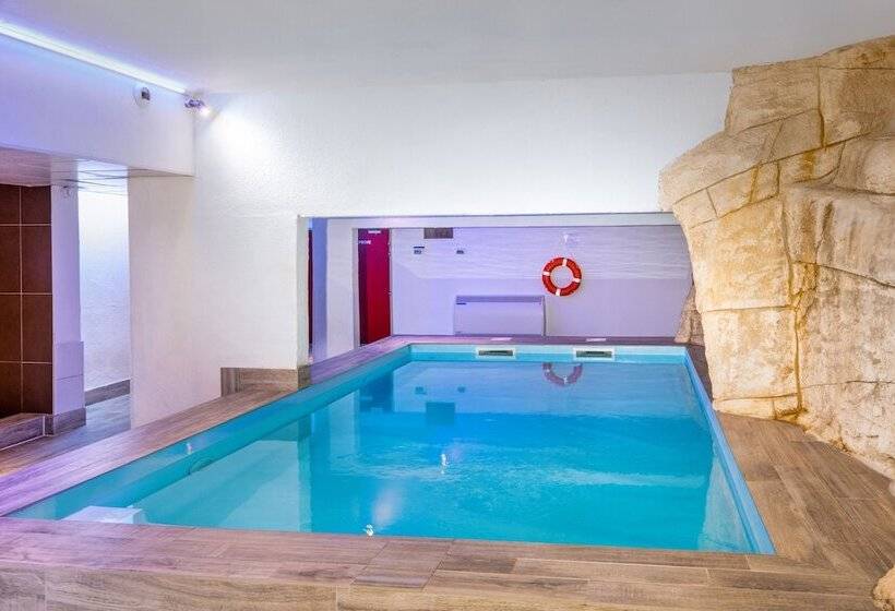 فندق Sowell Residences New Chastillon